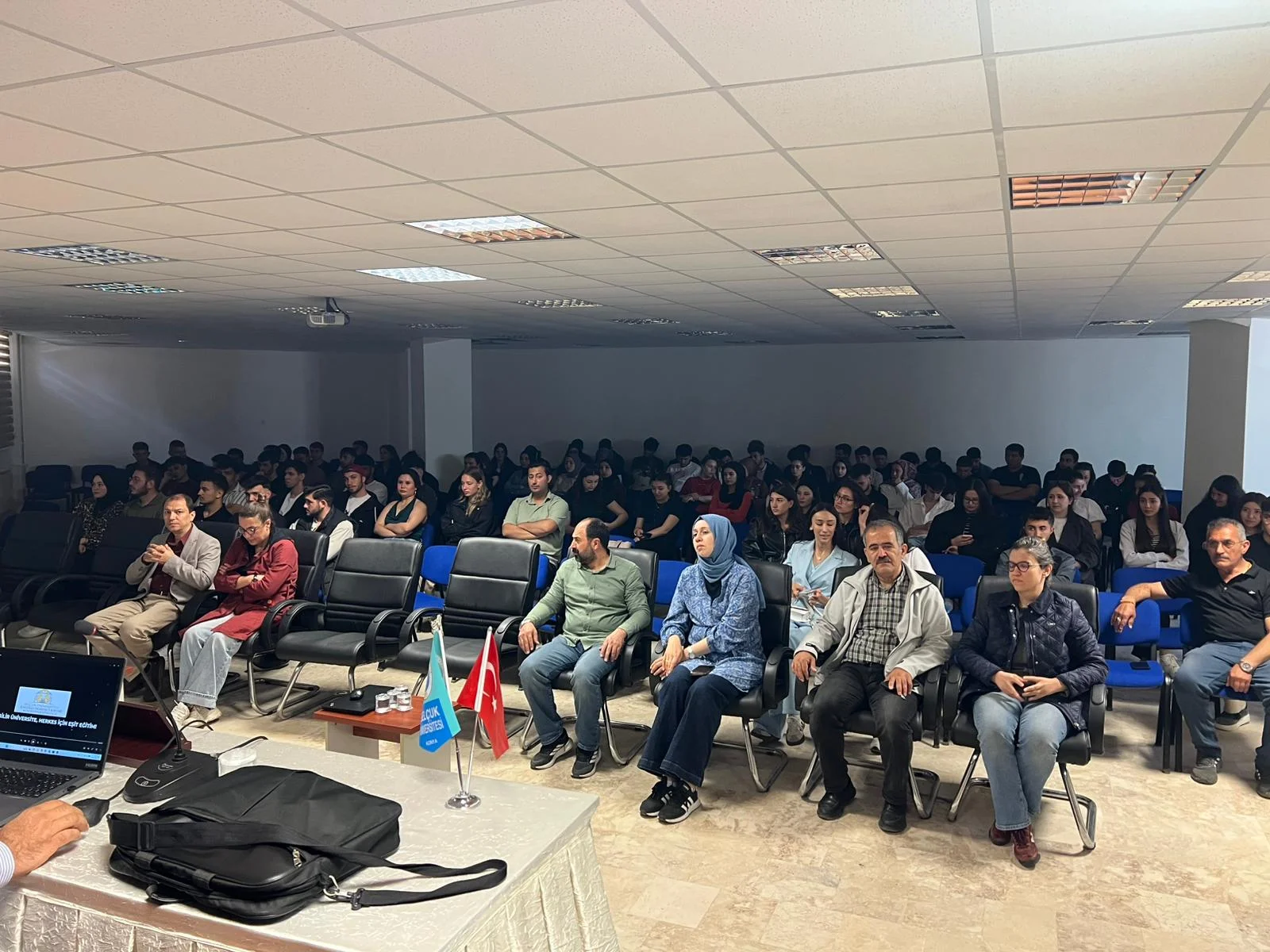 Akören Ali Rıza Ercan Meslek Yüksekokulu Akademik-İdari Personeli ve Öğrencilerine Yönelik Seminer Gerçekleştirildi